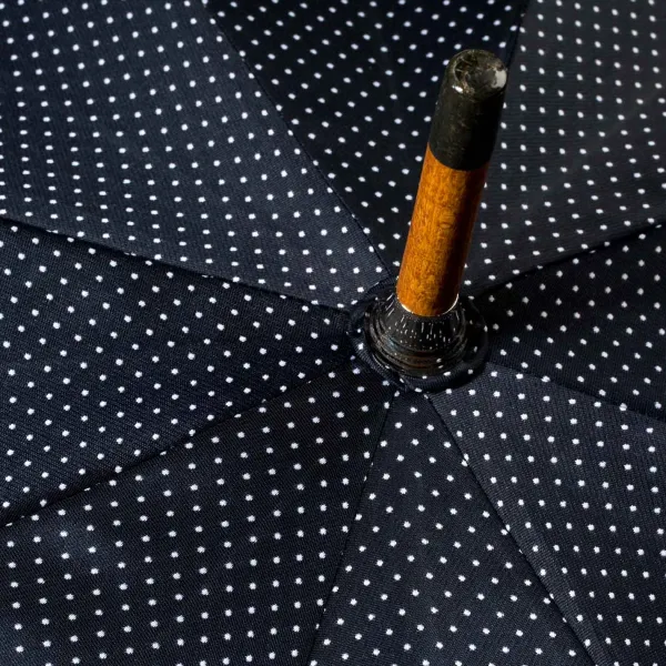 Maglia Dunkelblau Gepunkteter Regenschirm „Traveller" Mit Bambusgriff* Regenschirme
